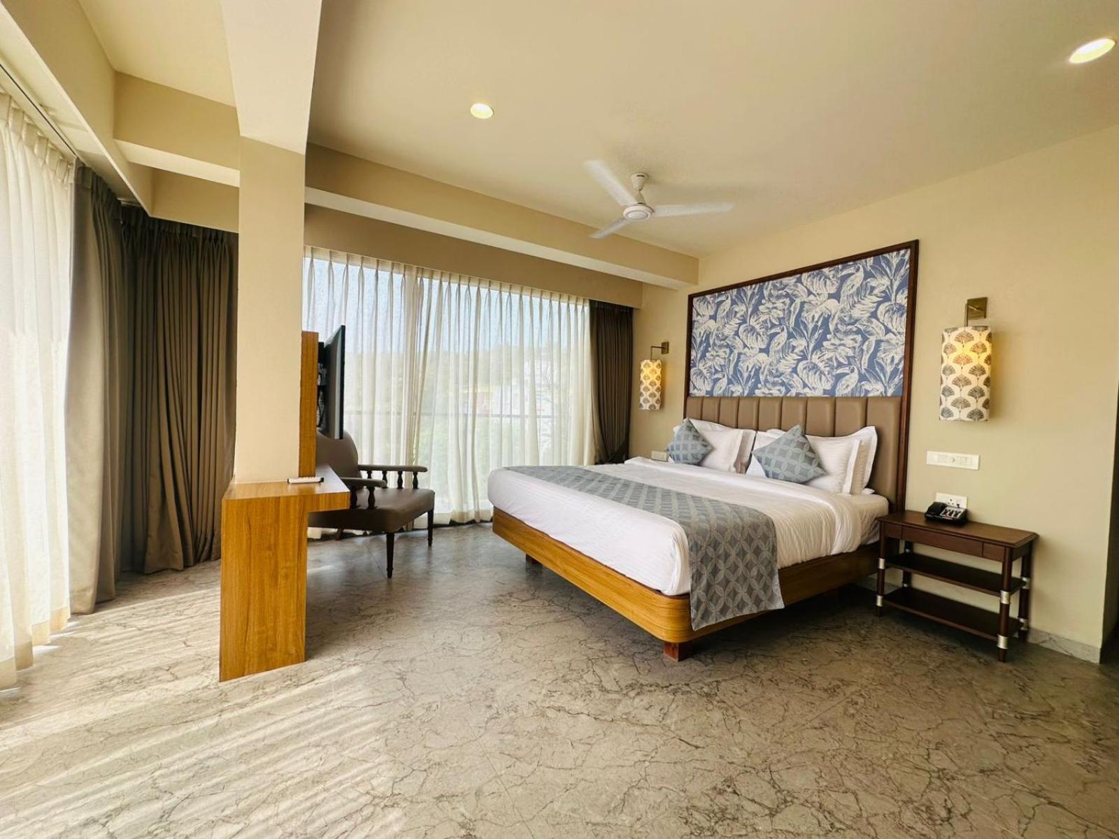 Titanic Boutique Hotel Бага Экстерьер фото